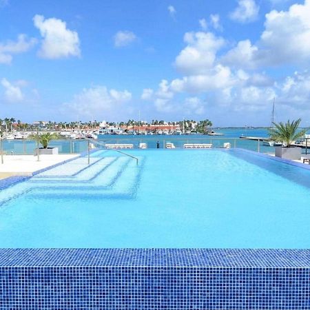 Stylish Luxury Condo, Central Location, Ocean View, Pool, Gym Oranjestad Extérieur photo