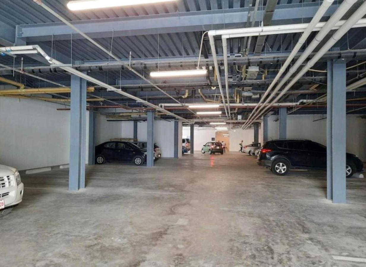 Stylish Luxury Condo, Central Location, Ocean View, Pool, Gym Oranjestad Extérieur photo